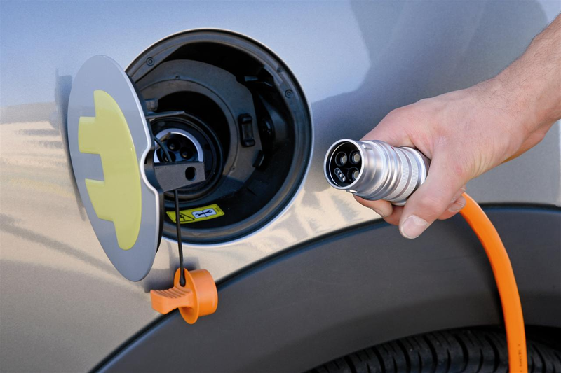 Illustration for article titled BMW Loans NYC Ten Mini E Electric Cars